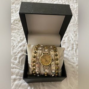 Watch snap wrap gold with rhinestones